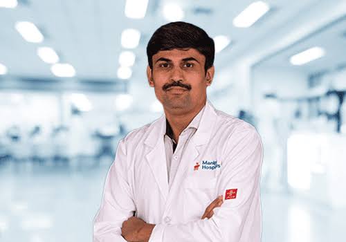 Dr Keerthiraj B